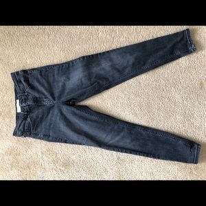 Topshop Petite Jamie jeans in color Washed Black